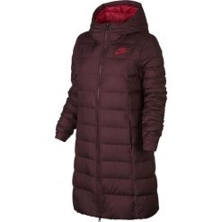 Nike Płaszcz Zimowy W Nsw Dwn Fill Prka Red S. Płaszcze marki Nike. W wyprzedaży za 465.00 zł.