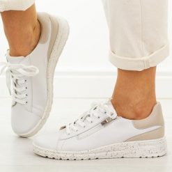 Białe skórzane półbuty damskie Potocki 19402. Białe półbuty wsuwane POTOCKI, na jesień, bez wzorów, z jeansu, casualowe, bez obcasa, na płaskiej podeszwie. Za 239.00 zł.