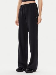 Calvin Klein Jeans Spodnie dresowe J20J225537 Czarny Straight Fit. Czarne spodnie dresowe Calvin Klein Jeans, bez wzorów, z bawełny. Za 249.99 zł.