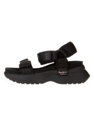 Pepe Jeans FOOTWEAR Sandały w kolorze czarnym rozmiar: 40. Czarne sandały Pepe Jeans FOOTWEAR, bez wzorów, z jeansu, bez obcasa, na koturnie, bez zapięcia. Za 148.26 zł.