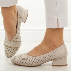 Białe ażurowe czółenka damskie na obcasie M.Daszyński Sa279-5. Białe czółenka M.Daszyński, na lato, z aplikacjami, ze skóry, casualowe, z okrągłym noskiem, bez obcasa, na obcasie, bez zapięcia. W wyprzedaży za 179.10 zł.