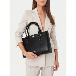 Torebka MEXX. Czarne torebki klasyczne Mexx, bez wzorów, klasyczne, bez dodatków. Za 229.99 zł.