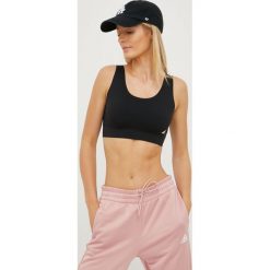 Adidas Performance biustonosz sportowy Purelounge kolor czarny gładki. Czarne biustonosze sportowe adidas Performance, bez wzorów, z materiału, na fitness i siłownię. Za 229.99 zł.