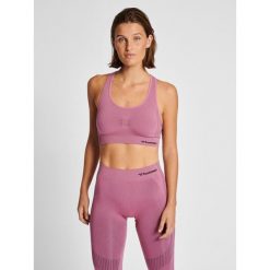 Damski bezszwowy biustonosz sportowy Hummel Shaping. Czerwone biustonosze sportowe Hummel, bez wzorów, na fitness i siłownię. Za 122.50 zł.