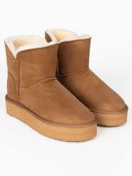 ISLAND BOOT Botki zimowe "Chloe" w kolorze jasnobrązowym rozmiar: 41. Brązowe botki Island Boot, bez wzorów, bez obcasa, bez zapięcia. Za 145.94 zł.