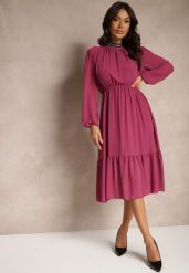 Fioletowa Sukienka z Aplikacjami na Stójce i z Gumką w Talii Lilora. Fioletowe sukienki Renee, na co dzień, l, z aplikacjami, eleganckie, bez kołnierzyka, bez ramiączek, midi, proste. W wyprzedaży za 83.99 zł.