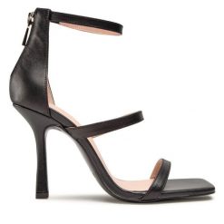Sandały Badura. Czarne sandały Badura, bez wzorów, bez obcasa, na szpilce, bez zapięcia. Za 349.99 zł.