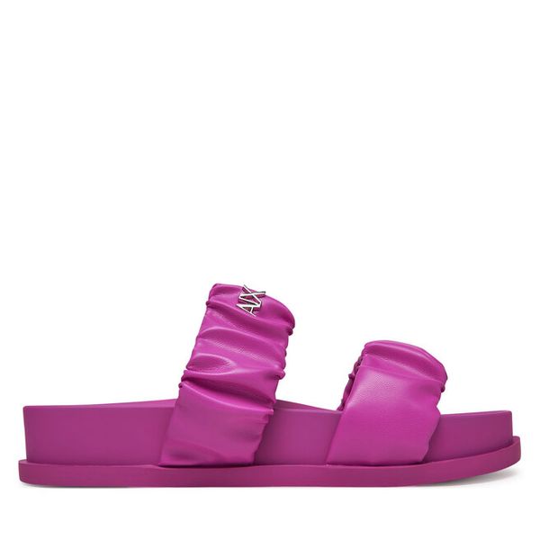 Klapki Armani Exchange. Czerwone klapki Armani Exchange, bez wzorów, bez obcasa, bez zapięcia. Za 389.99 zł.