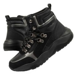Buty Lee Cooper LCJ-24-03-3048L czarne. Czarne buty trekkingowe na zimę, z materiału, przed kolano, bez zapięcia. W wyprzedaży za 288.12 zł.