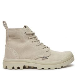 Trapery Palladium. Białe traperki Palladium, bez wzorów, bez obcasa, bez zapięcia. Za 519.99 zł.