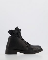 CZARNE TRZEWIKI 3541 R063 BLACK. Czarne botki Venezia, bez wzorów, ze skóry, bez obcasa, bez zapięcia. Za 199.00 zł.