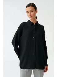 TATUUM Bluzka w kolorze czarnym rozmiar: 42. Czarne bluzki Tatuum, bez wzorów, z wiskozy, bez kołnierzyka, bez ramiączek. Za 100.52 zł.