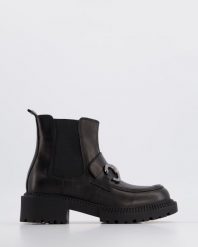SKÓRZANE BOTKI 0240545 BLACK. Czarne botki Venezia, bez wzorów, ze skóry, bez obcasa, bez zapięcia. Za 229.00 zł.
