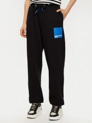 Karl Lagerfeld Jeans Spodnie dresowe A1W10004 Czarny Regular Fit. Czarne spodnie dresowe Karl Lagerfeld Jeans, bez wzorów, z bawełny. Za 319.99 zł.