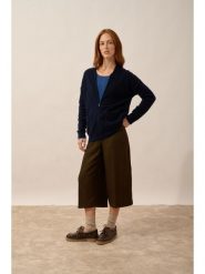 Just Cashmere Kaszmirowy kardigan "Ervie" w kolorze granatowym rozmiar: M. Niebieskie swetry Just Cashmere, m, bez wzorów, z kaszmiru, bez ramiączek. Za 413.99 zł.