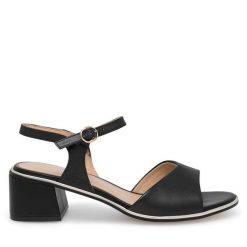 Sandały Lasocki. Czarne sandały Lasocki, bez wzorów, bez obcasa, na słupku, bez zapięcia. Za 199.99 zł.