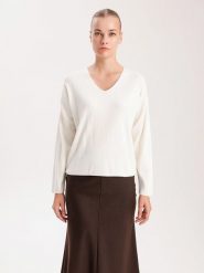 BGN Sweter w kolorze kremowym rozmiar: 36. Brązowe swetry BGN, bez wzorów, bez ramiączek. Za 83.62 zł.