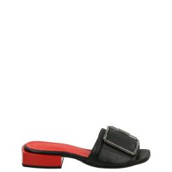 CZARNE KLAPKI 9120 929 BLACK. Czarne klapki Venezia, bez wzorów, ze skóry, bez obcasa, bez zapięcia. Za 169.00 zł.