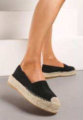 Czarne Casualowe Espadryle na Grubej Podeszwie Ozdobionej Plecionką Honorelle. Czarne espadryle Renee, bez wzorów, z jeansu, bez obcasa. W wyprzedaży za 29.99 zł.
