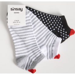 Wzorzyste stopki - Czarny. Skarpetki marki Sinsay. Za 9.99 zł.