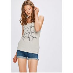 Tommy Jeans - Top. Topy marki 4f. W wyprzedaży za 99.90 zł.