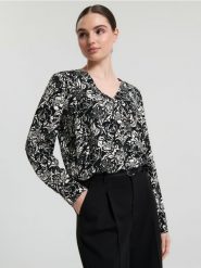 Bluzka z wiskozy - wielobarwny. Bluzki Sinsay, l, bez wzorów, ze skóry, bez kołnierzyka, bez ramiączek. W wyprzedaży za 19.99 zł.