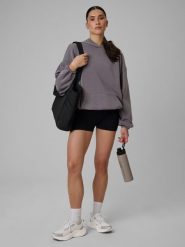 4F Legginsy krótkie treningowe bezszwowe damskie - czarne XS/S. Czarne legginsy 4f, bez wzorów, ze skóry, krótkie. Za 79.99 zł.