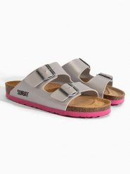 Sunbay Klapki "Trefle" w kolorze srebrnym rozmiar: 37. Szare klapki Sunbay, bez wzorów, klasyczne, z otwartym noskiem, bez obcasa, bez zapięcia. Za 127.35 zł.