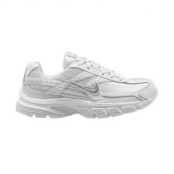 Buty do chodzenia damskie Nike 394053100. Białe buty treningowe Nike, bez wzorów, z materiału, bez zapięcia, na fitness i siłownię. Za 405.30 zł.