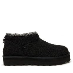 Śniegowce Bearpaw. Czarne śniegowce Bearpaw, bez wzorów, bez zapięcia. Za 399.99 zł.