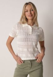 Beżowa Szydełkowa Bluzka z Wiskozy z Guzikami i Kołnierzykiem Calime. Brązowe bluzki Born2be, bez wzorów, z jeansu, klasyczne, bez kołnierzyka, bez ramiączek. Za 109.99 zł.