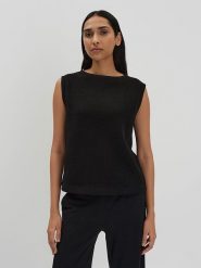 Someday. Top w kolorze czarnym rozmiar: 40. Czarne topy someday., bez wzorów, bez kołnierzyka, bez ramiączek. Za 100.99 zł.