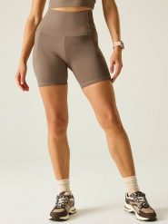 Dare 2b Szorty funkcyjne "Refresh" w kolorze szarobrązowym rozmiar: 34. Brązowe szorty sportowe Dare 2b, bez wzorów, z materiału, z podwyższonym stanem, outdoorowe. Za 74.46 zł.