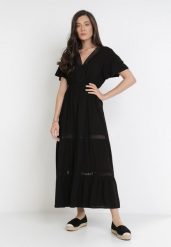 Czarna Sukienka Selphie. Czarne sukienki Born2be, m, w ażurowe wzory, z koronki, bez kołnierzyka, bez ramiączek, maxi, rozkloszowane. Za 139.99 zł.