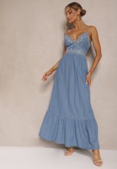 Niebieska Sukienka z Bawełny Stylizowana na Jeans z Ozdobnymi Haftami Rozkloszowana Morlio. Niebieskie sukienki Renee, na co dzień, l, bez wzorów, z bawełny, eleganckie, bez kołnierzyka, bez ramiączek, maxi, rozkloszowane. W wyprzedaży za 151.99 zł.