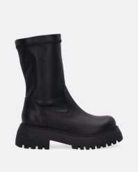 CZARNE WORKERY Z ELASTYCZNĄ CHOLEWKĄ 0178003 D1 BLACK. Czarne botki Venezia, bez wzorów, ze skóry, bez obcasa, bez zapięcia. Za 279.00 zł.