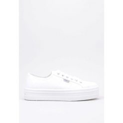 Tenisówki Victoria Model 109200 Kolor Biały. Białe trampki VICTORIA, bez wzorów, bez zapięcia. Za 243.90 zł.