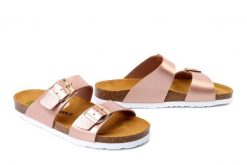 DR. BRINKMANN 700993-23 bronze, klapki damskie. Brązowe klapki Dr. Brinkmann, bez wzorów, bez obcasa, bez zapięcia. Za 174.17 zł.