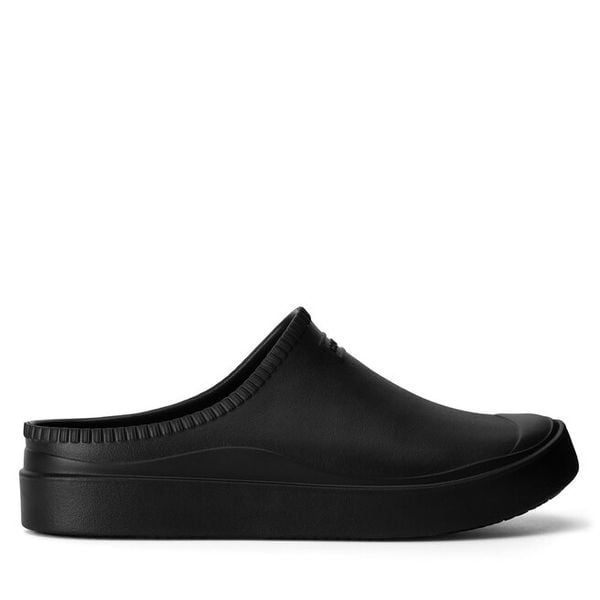 Klapki Hunter. Czarne kalosze Hunter, bez wzorów, bez obcasa, bez zapięcia. Za 249.99 zł.