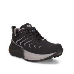 Buty damskie TREZETA Sekai W's z membraną WP. Białe buty trekkingowe Trezeta, bez wzorów, z materiału, bez zapięcia, outdoorowe. Za 539.91 zł.
