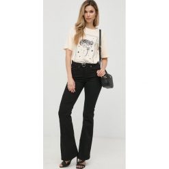 Pinko t-shirt bawełniany kolor beżowy. Brązowe t-shirty Pinko, bez wzorów, z bawełny, bez kołnierzyka, bez ramiączek. Za 439.99 zł.