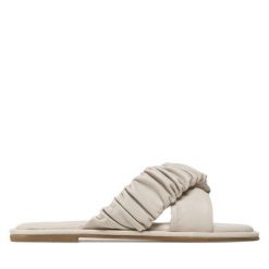 Klapki Inuovo. Brązowe klapki Inuovo, bez wzorów, bez obcasa, bez zapięcia. Za 269.99 zł.