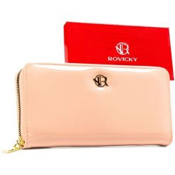 Portfel-piórnik damski wykonany ze skóry ekologicznej w różowym kolorze - Rovicky. Czerwone portfele ROVICKY, bez wzorów, ze skóry ekologicznej. Za 45.00 zł.