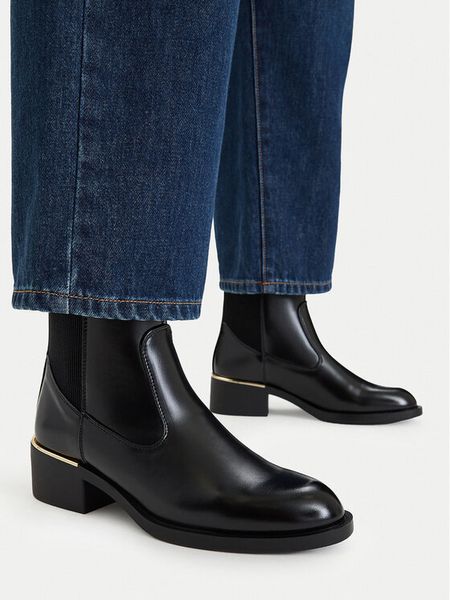 MEXX Botki CEO-HY25809-1 Czarny. Czarne botki Mexx, bez wzorów, bez obcasa, na słupku, bez zapięcia. Za 249.99 zł.