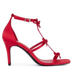 Sandały JENNY. Czerwone sandały Jenny, bez wzorów, bez obcasa, bez zapięcia. Za 149.99 zł.