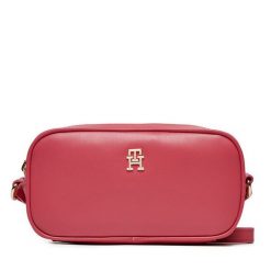 Torebka Tommy Hilfiger. Czerwone listonoszki Tommy Hilfiger, bez wzorów, bez dodatków. Za 219.99 zł.