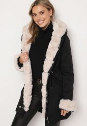Czarna Kurtka Parka z Kapturem i Odpinanym Futerkiem Ninria. Czarne kurtki Born2be, l, bez wzorów, z dzianiny, eleganckie, z kapturem. W wyprzedaży za 169.99 zł.