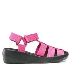 Sandały Fly London. Czerwone sandały Fly London, bez wzorów, bez obcasa, na koturnie, bez zapięcia. Za 249.99 zł.