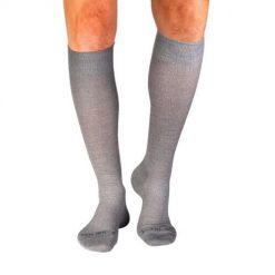 Szare, wełniane skarpetki kompresyjne 3/4 z wełny merynosów. Szare skarpetki OEM, bez wzorów, z wełny. W wyprzedaży za 92.32 zł.