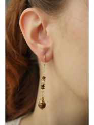 Pierres delicates Pozłacane kolczyki z tygrysim okiem rozmiar: onesize. Brązowe kolczyki Pierres delicates, pozłacane. Za 43.99 zł.